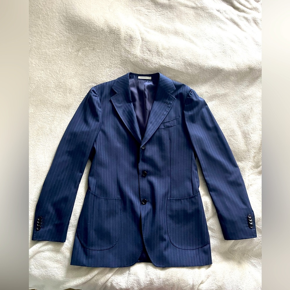 SuitSupply navy pin stripe 3 piece suit 42 Tall